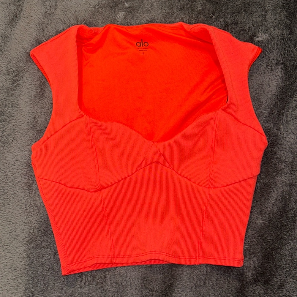 Alo Yoga Sweetheart Short Sleeve Red Top